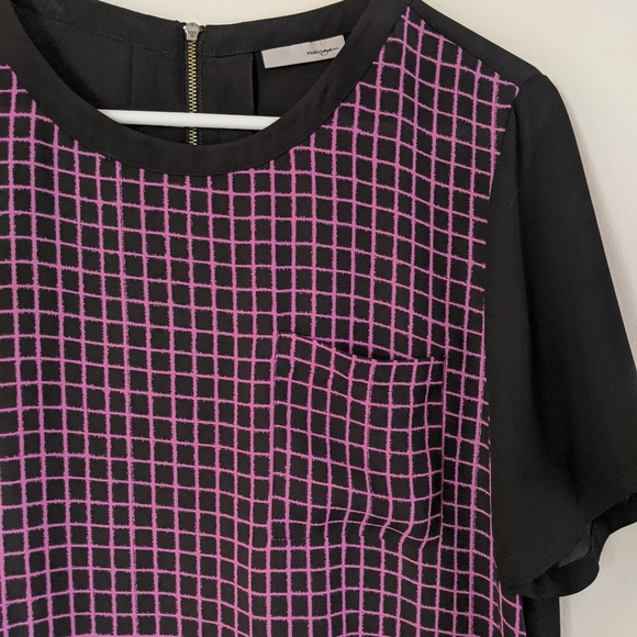 4/$20 Lightweight printed top petite medium - Picture 2 of 6